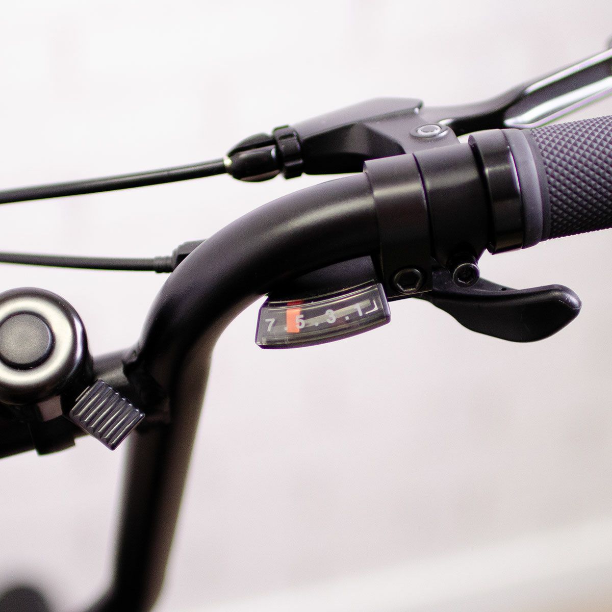 【予約特典50台限定5,000円OFF】電動アシスト自転車 E-BIKE BMX CYRQ サーク12月入荷予定