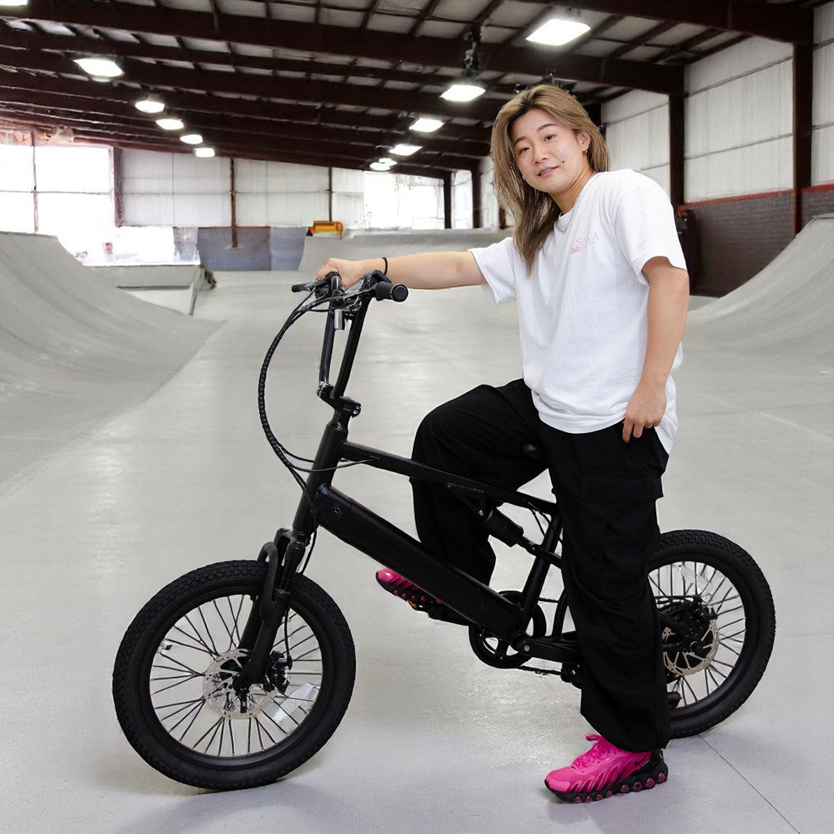 【予約特典50台限定5,000円OFF】電動アシスト自転車 E-BIKE BMX CYRQ サーク12月入荷予定