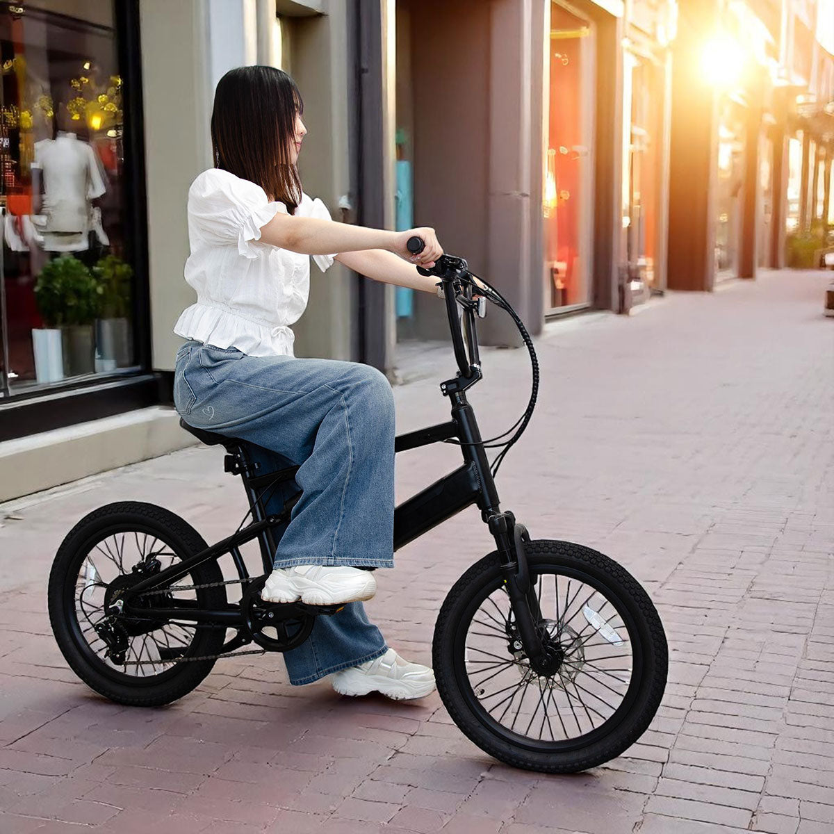 【予約特典50台限定5,000円OFF】電動アシスト自転車 E-BIKE BMX CYRQ サーク12月入荷予定
