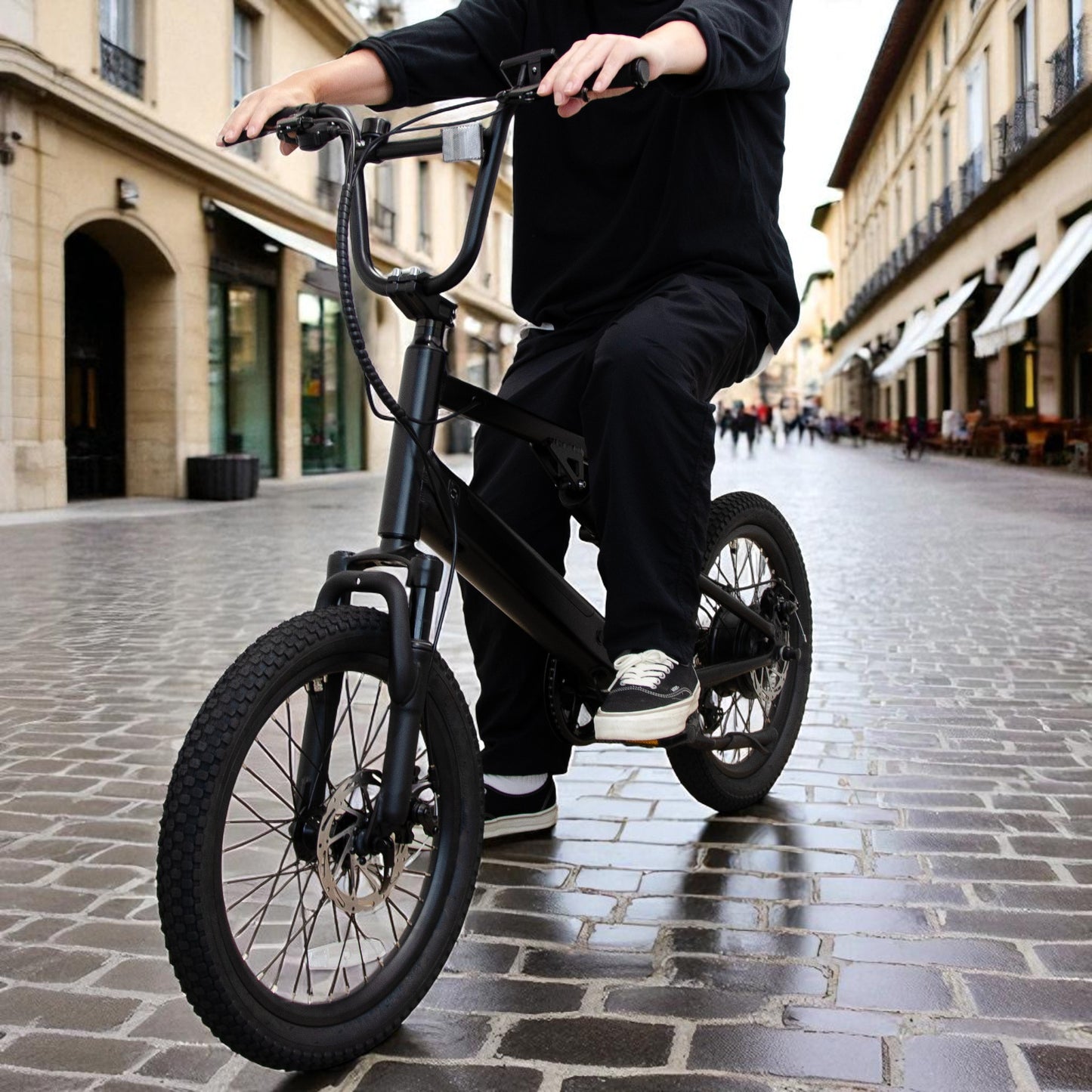 【予約特典50台限定5,000円OFF】電動アシスト自転車 E-BIKE BMX CYRQ サーク12月入荷予定