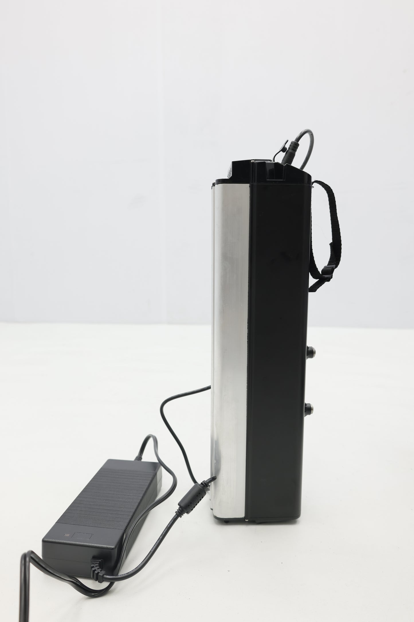 フル電動3輪ビークル【Entre Cargo】専用交換用バッテリー