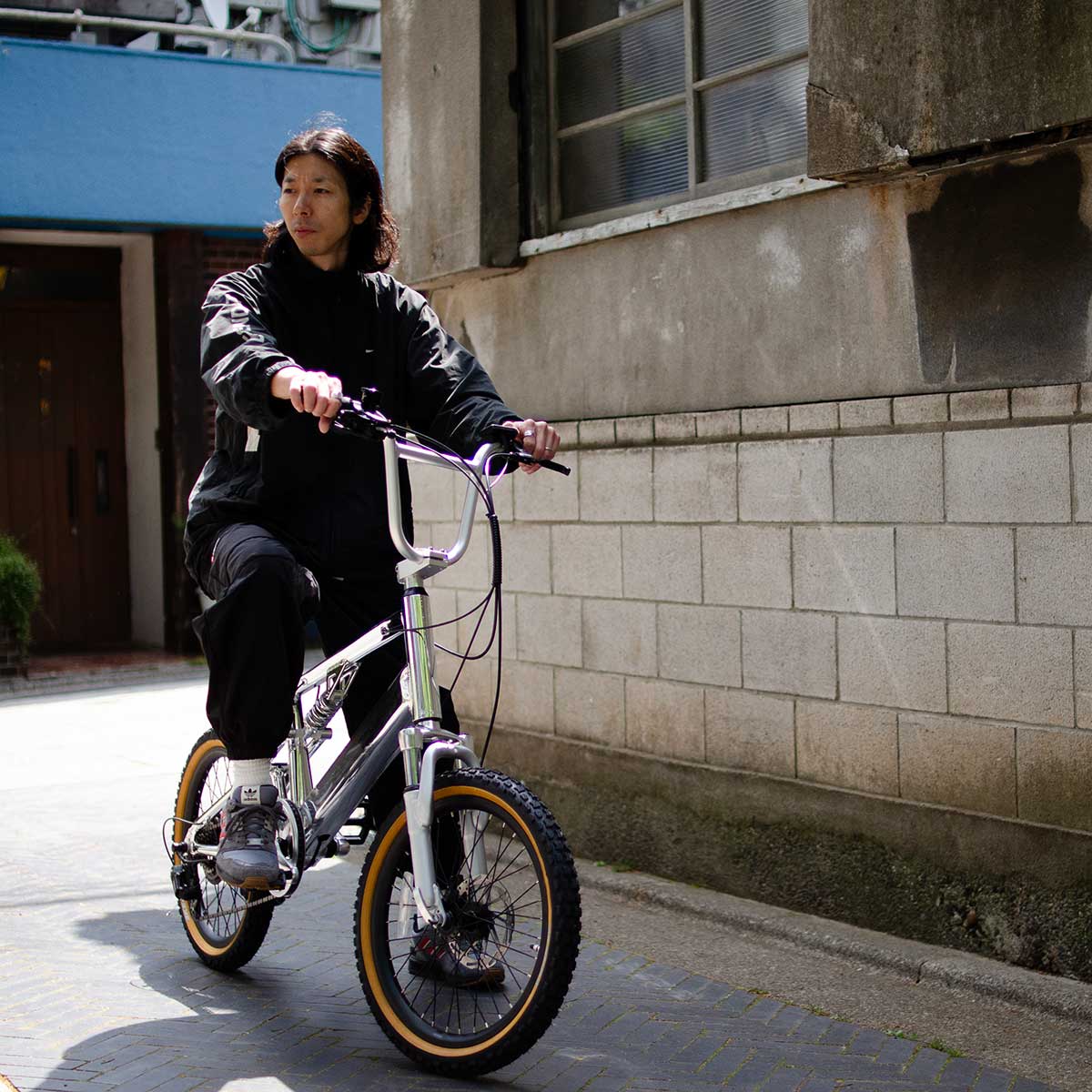 電動アシスト自転車 E-BIKE BMX CYRQ サーク クローム