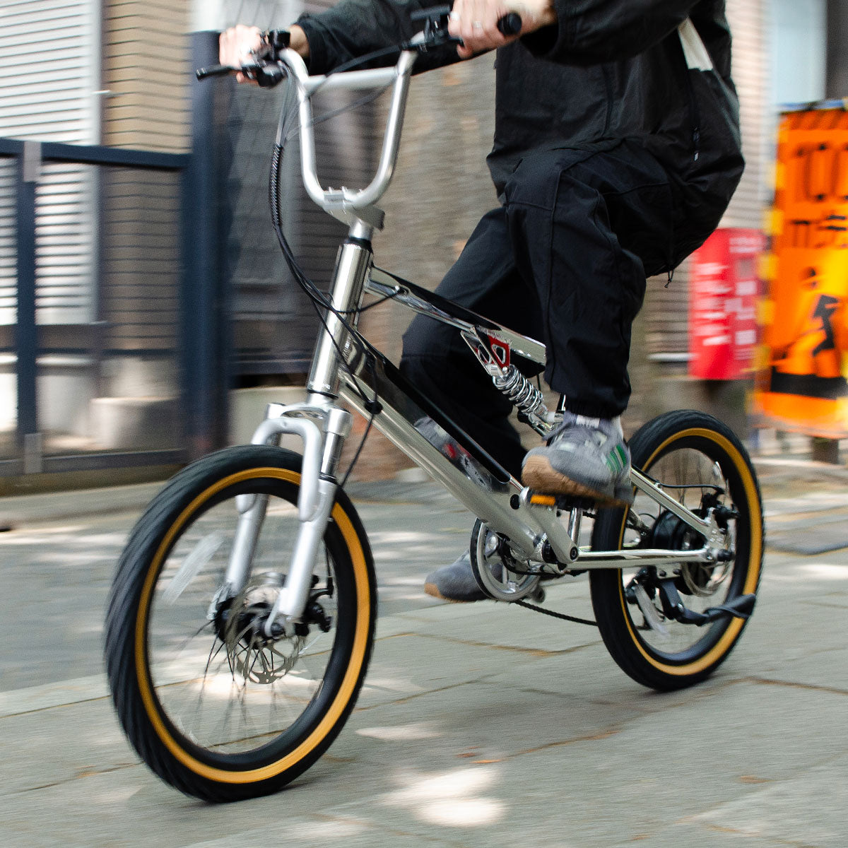 電動アシスト自転車 E-BIKE BMX CYRQ サーク クローム